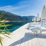 Club Capa Kas