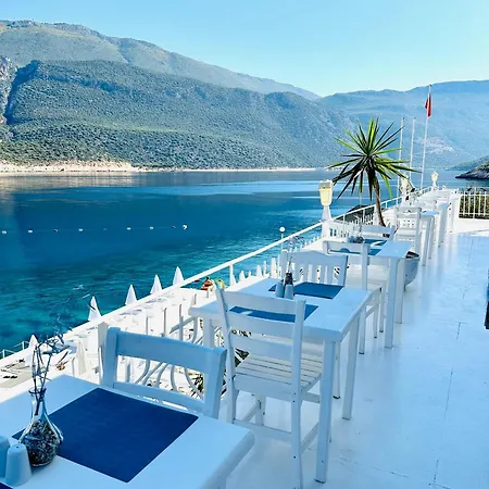 Club Capa Hotel 3*