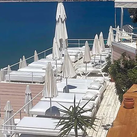 Club Capa Hotel