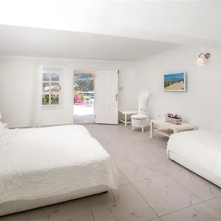 Club Capa Hotel 3*